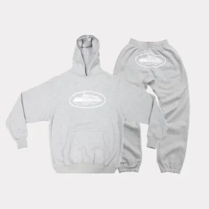 Corteiz Tracksuit Grey, blend of comfort and style for a casual day out.