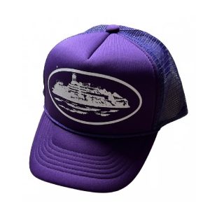 Corteiz Alcatraz Trucker Hat Purple, Make a statement with this trendy and vibrant accessory.